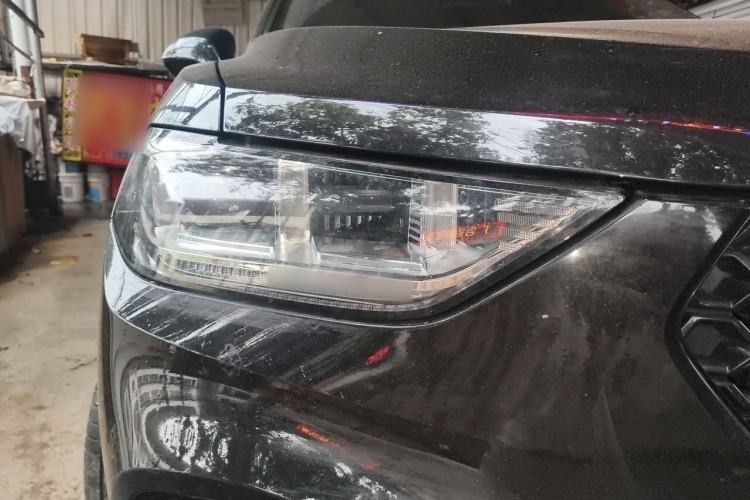 Used Wey VV5 2017 2.0T Ultra-Luxury Version Right Front Headlight