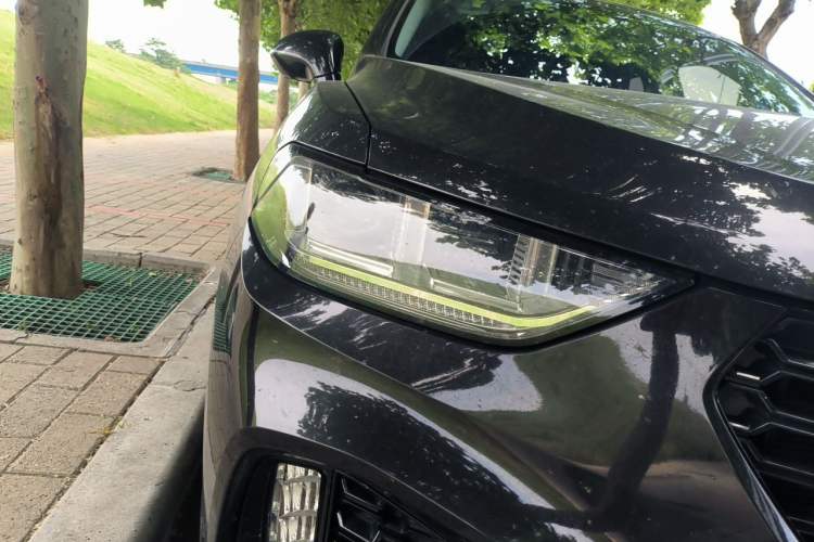 Used Wey VV5 2017 2.0T Flagship Edition Right Front Headlight