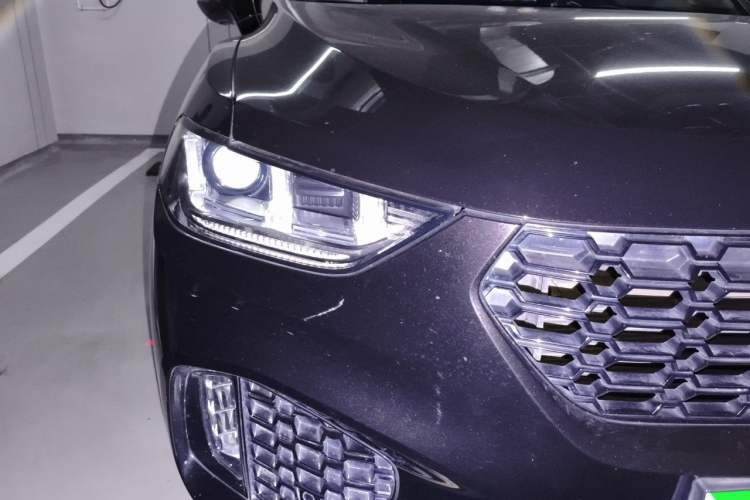 Used Wey VV5 2017 2.0T Flagship Edition Right Front Headlight