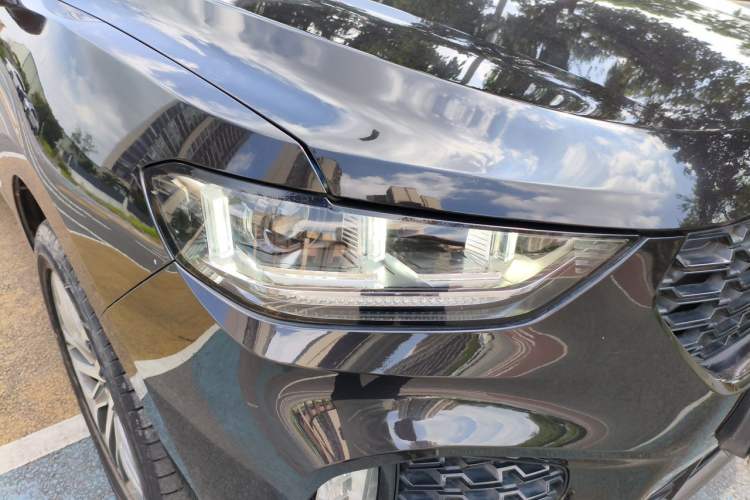Used Wey VV5 2017 2.0T Ultra-Luxury Version Right Front Headlight