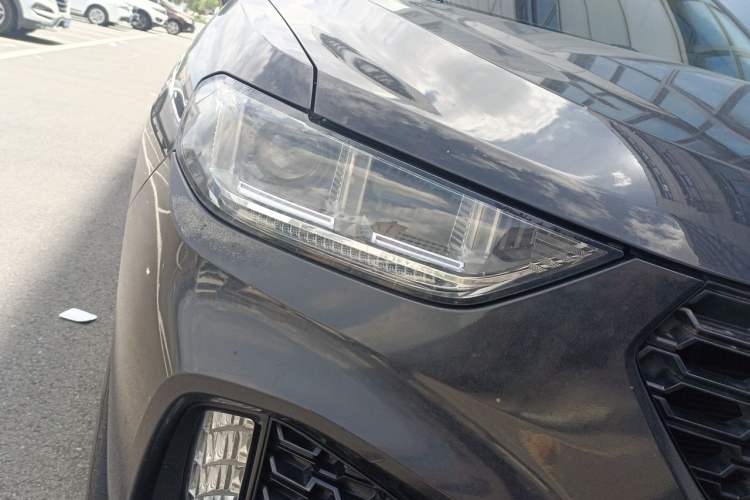 Used Wey VV5 2017 2.0T Ultra-Luxury Version Right Front Headlight