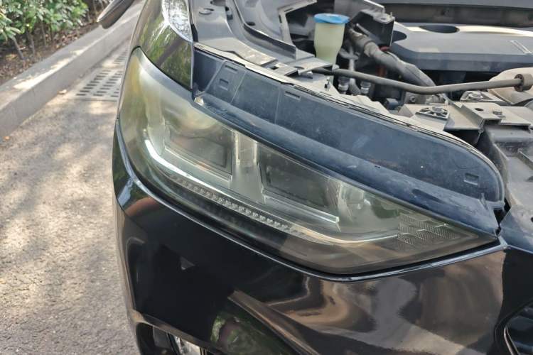 Used Wey VV5 2017 2.0T Flagship Edition Right Front Headlight