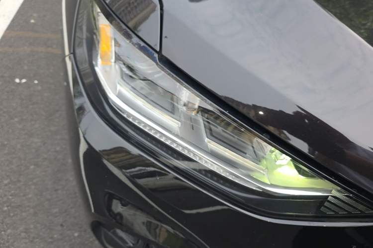 Used Wey VV5 2017 2.0T Ultra-Luxury Version Right Front Headlight