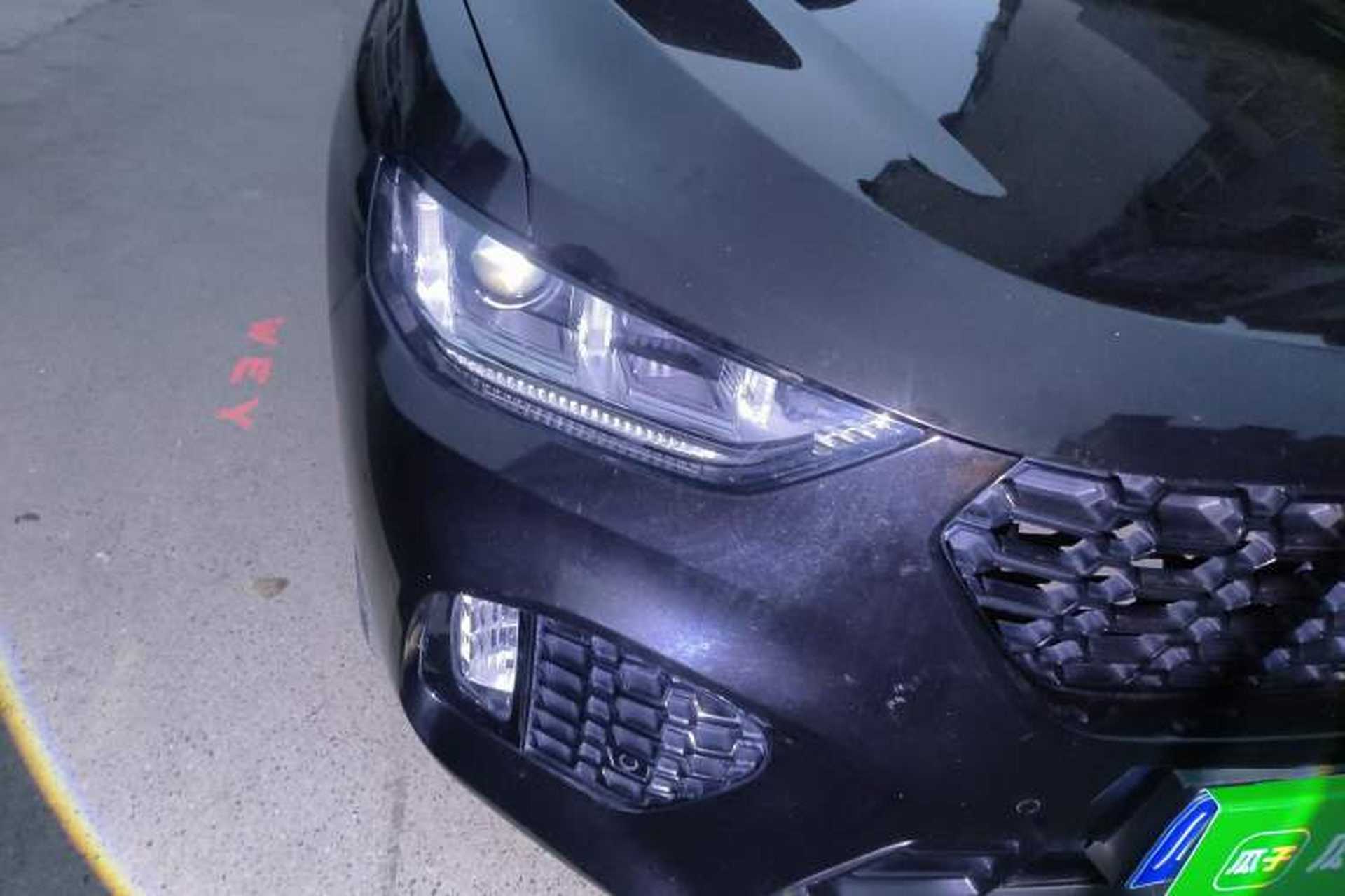 Used Wey VV5 2017 2.0T Ultra-Luxury Version Right Front Headlight