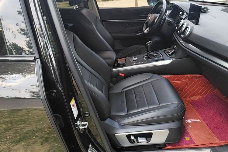 Used Wey VV5 2017 2.0T Ultra-Luxury Version Right Front Seat