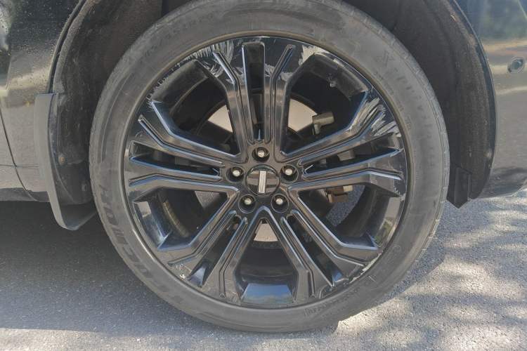Used Wey VV5 2017 2.0T Flagship Edition Right Front Wheel Hub