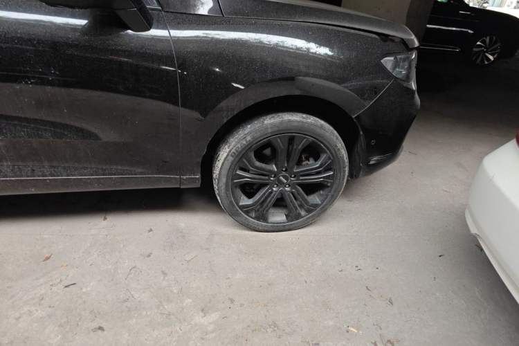 Used Wey VV5 2017 2.0T Flagship Edition Right Front Wheel Hub