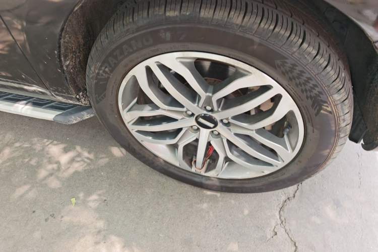 Used Wey VV5 2017 2.0T Ultra-Luxury Version Right Front Wheel Hub