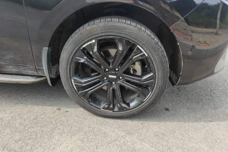 Used Wey VV5 2017 2.0T Flagship Edition Right Front Wheel Hub