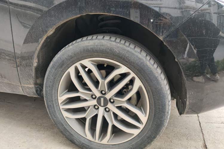 Used Wey VV5 2017 2.0T Ultra-Luxury Version Right Front Wheel Hub