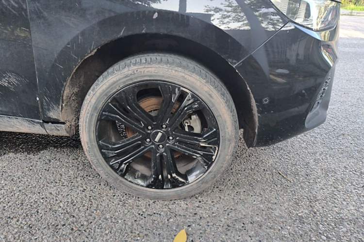 Used Wey VV5 2017 2.0T Flagship Edition Right Front Wheel Hub