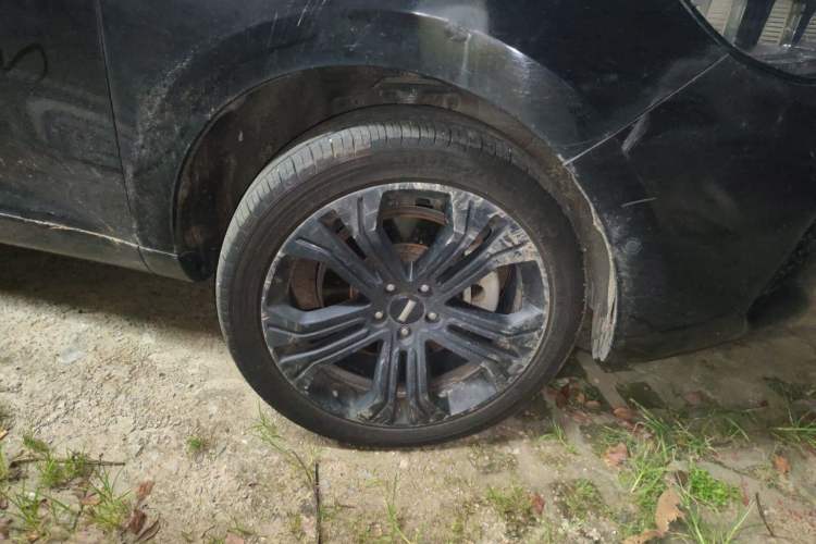 Used Wey VV5 2017 2.0T Flagship Edition Right Front Wheel Hub