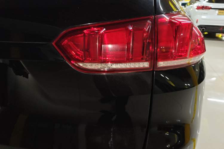 Used Wey VV5 2017 2.0T Flagship Edition Right Rear Taillight