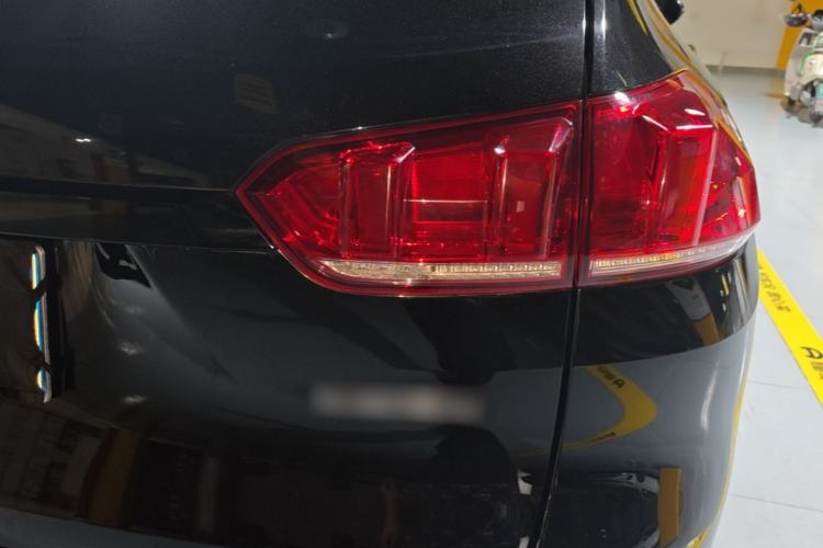 Used Wey VV5 2017 2.0T Flagship Edition Right Rear Taillight