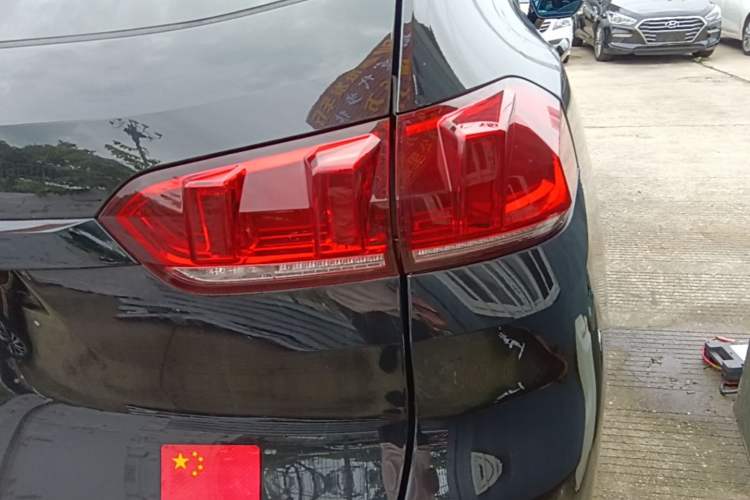 Used Wey VV5 2017 2.0T Flagship Edition Right Rear Taillight