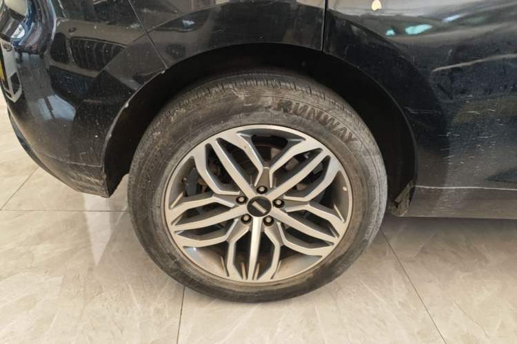 Used Wey VV5 2017 2.0T Ultra-Luxury Version Right Rear Wheel Hub