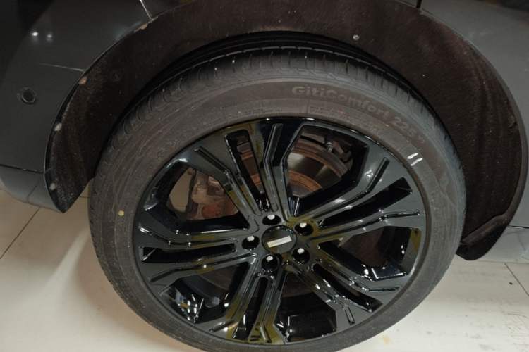 Used Wey VV5 2017 2.0T Flagship Edition Right Rear Wheel Hub