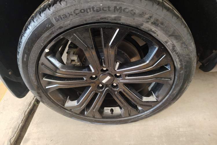 Used Wey VV5 2017 2.0T Flagship Edition Right Rear Wheel Hub