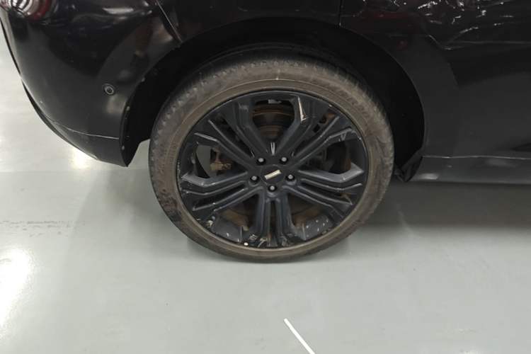 Used Wey VV5 2017 2.0T Flagship Edition Right Rear Wheel Hub