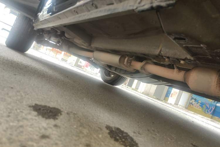 Used Wey VV5 2017 2.0T Ultra-Luxury Version Right Side Sill