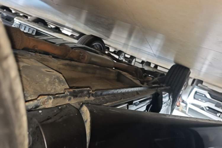 Used Wey VV5 2017 2.0T Flagship Edition Right Side Sill