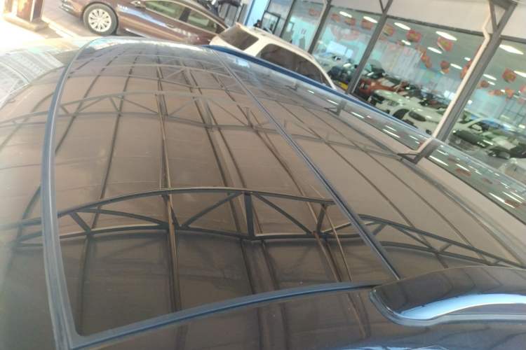 Used Wey VV5 2017 2.0T Flagship Edition Roof