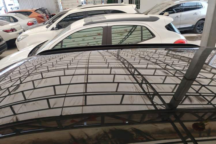 Used Wey VV5 2017 2.0T Flagship Edition Roof