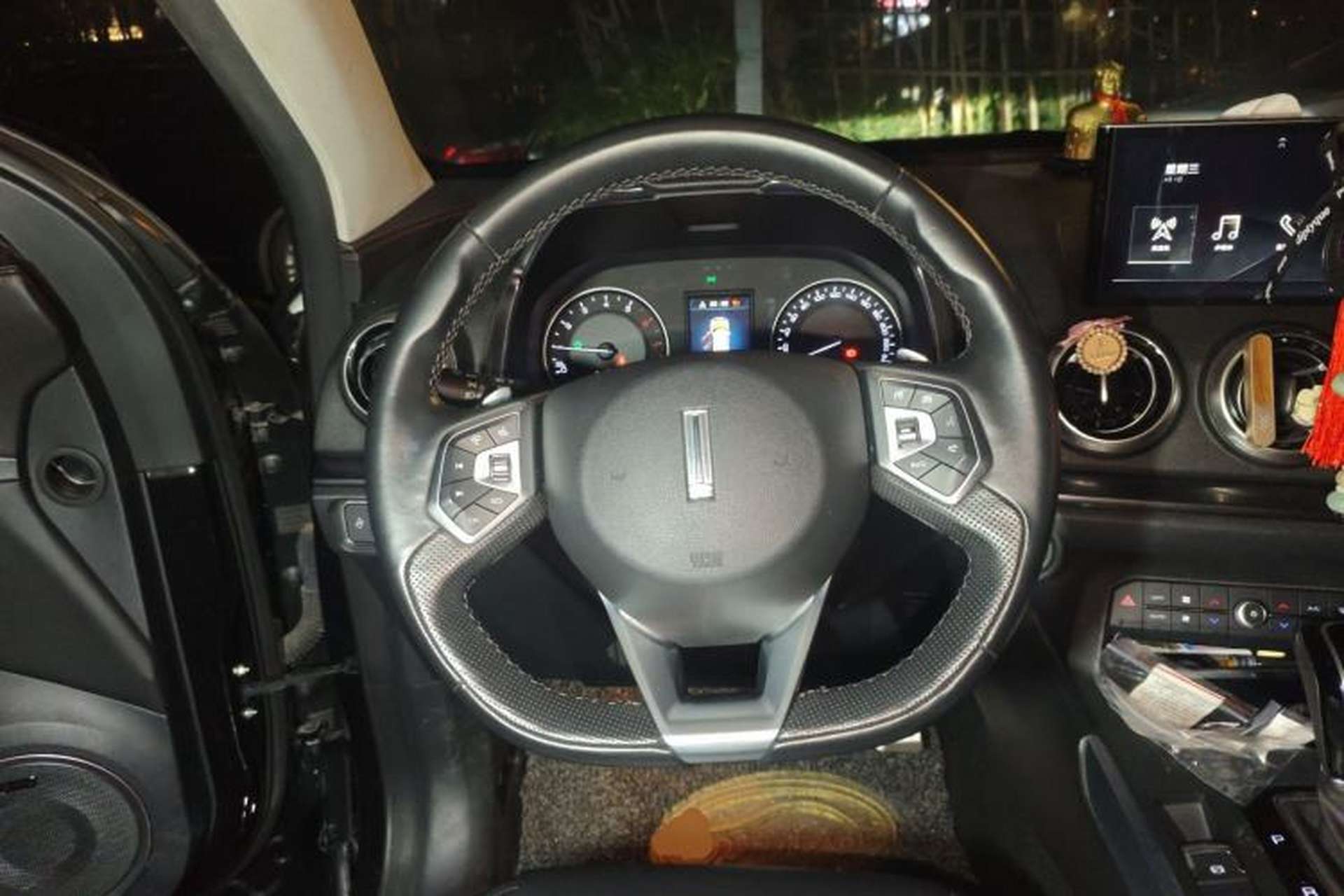 Used Wey VV5 2017 2.0T Ultra-Luxury Version Steering Wheel