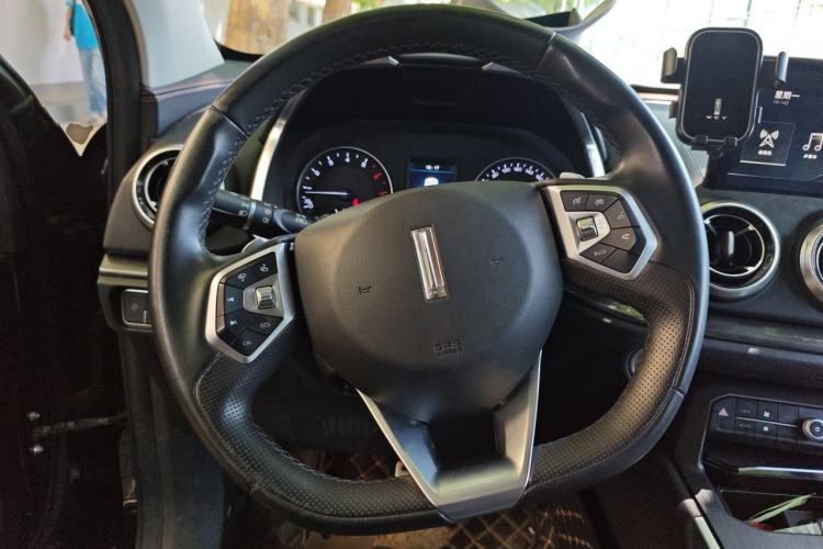 Used Wey VV5 2017 2.0T Ultra-Luxury Version Steering Wheel