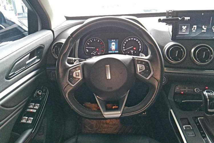Used Wey VV5 2017 2.0T Ultra-Luxury Version Steering Wheel