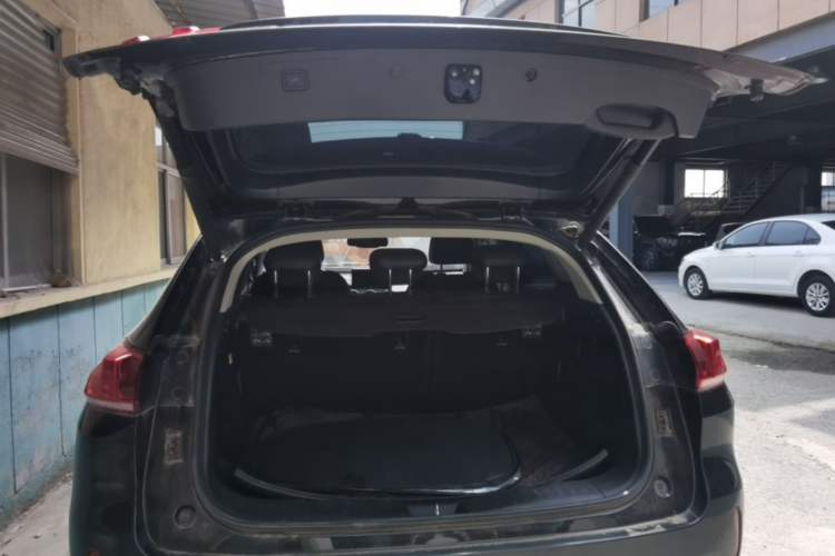 Used Wey VV5 2017 2.0T Flagship Edition Trunk