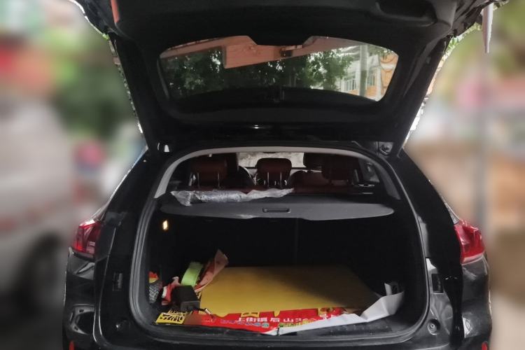 Used Wey VV5 2017 2.0T Ultra-Luxury Version Trunk