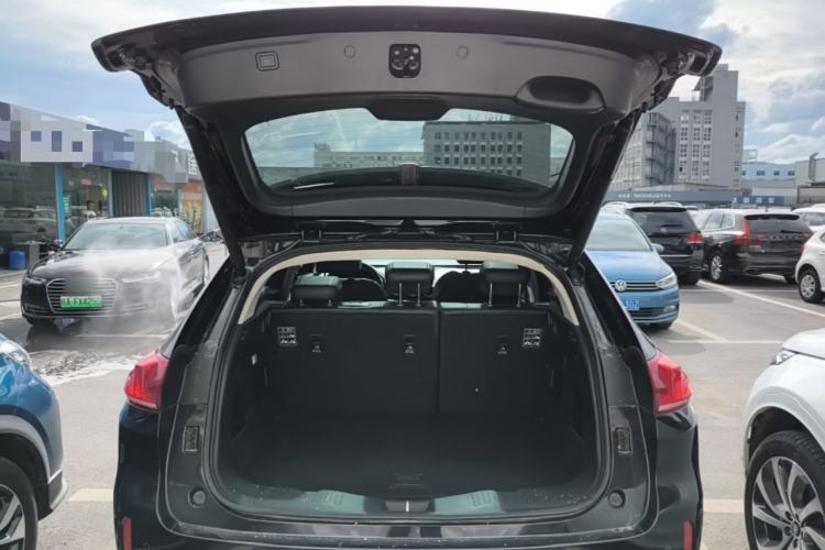 Used Wey VV5 2017 2.0T Ultra-Luxury Version Trunk