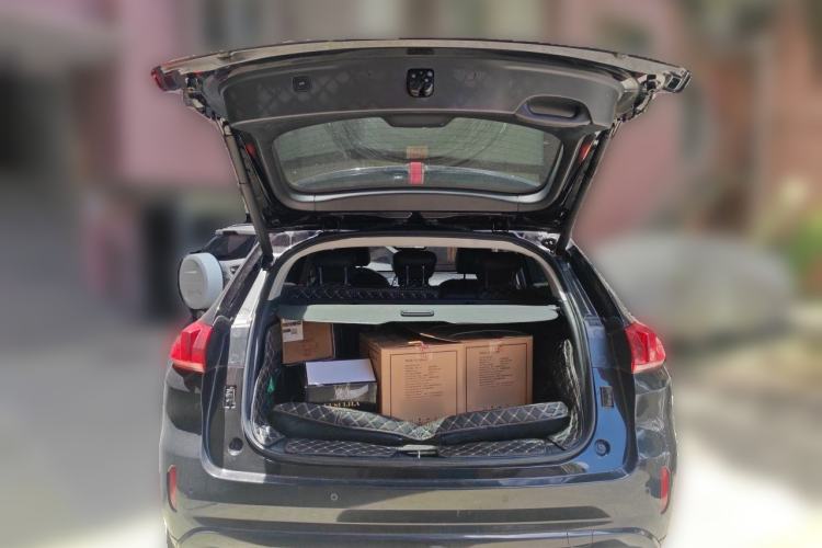 Used Wey VV5 2017 2.0T Ultra-Luxury Version Trunk