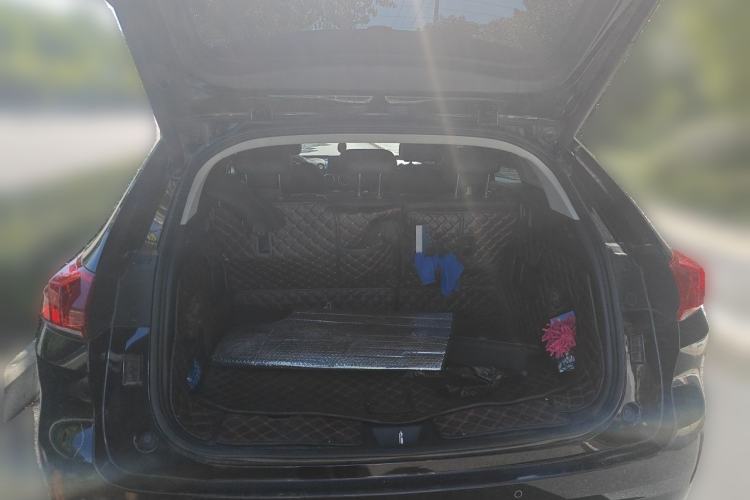 Used Wey VV5 2017 2.0T Flagship Edition Trunk