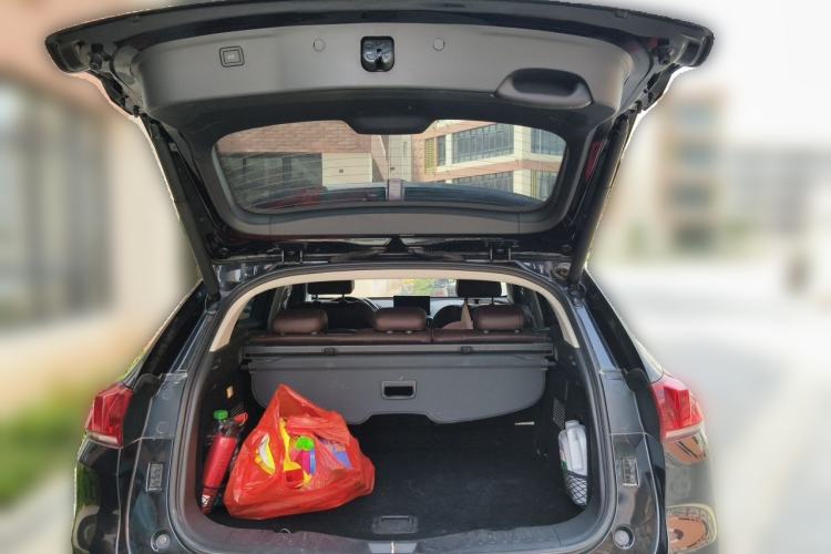 Used Wey VV5 2017 2.0T Ultra-Luxury Version Trunk