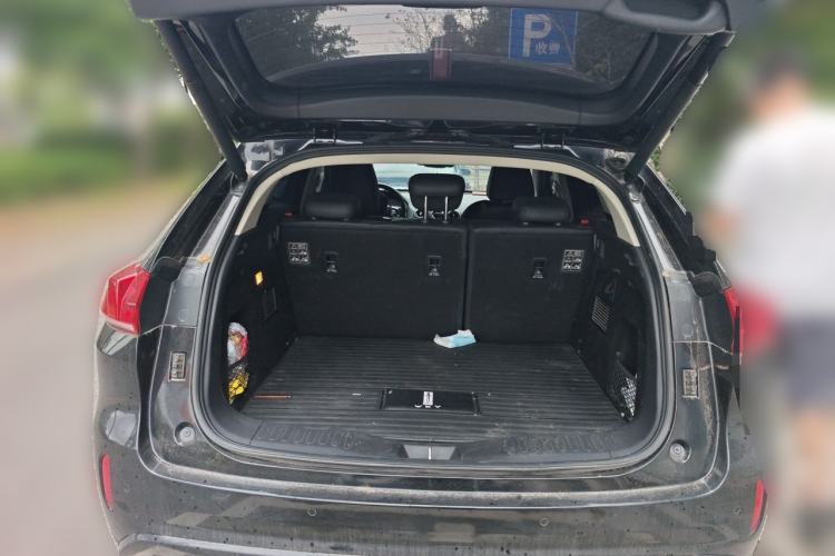Used Wey VV5 2017 2.0T Ultra-Luxury Version Trunk