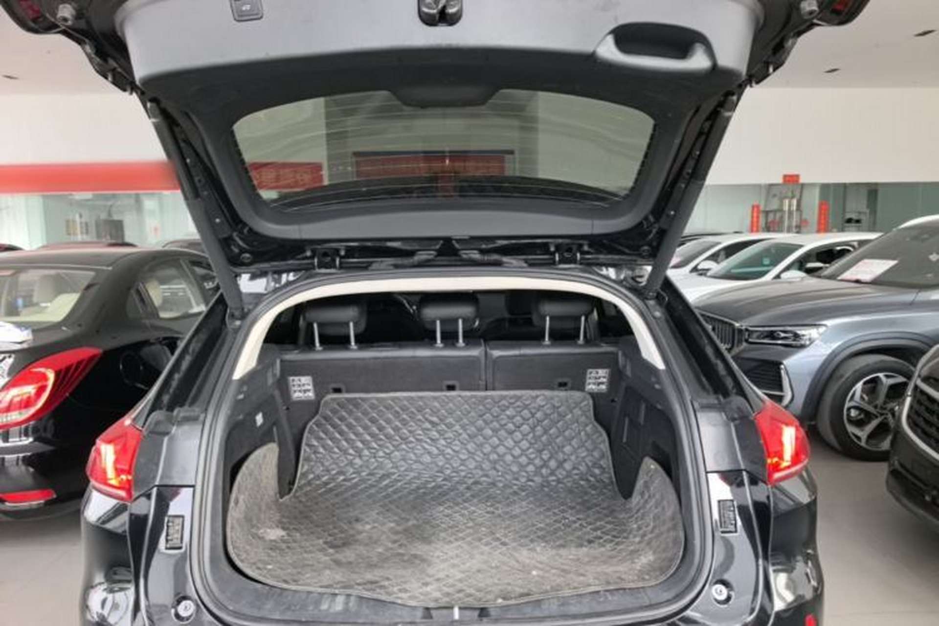Used Wey VV5 2017 2.0T Flagship Edition Trunk
