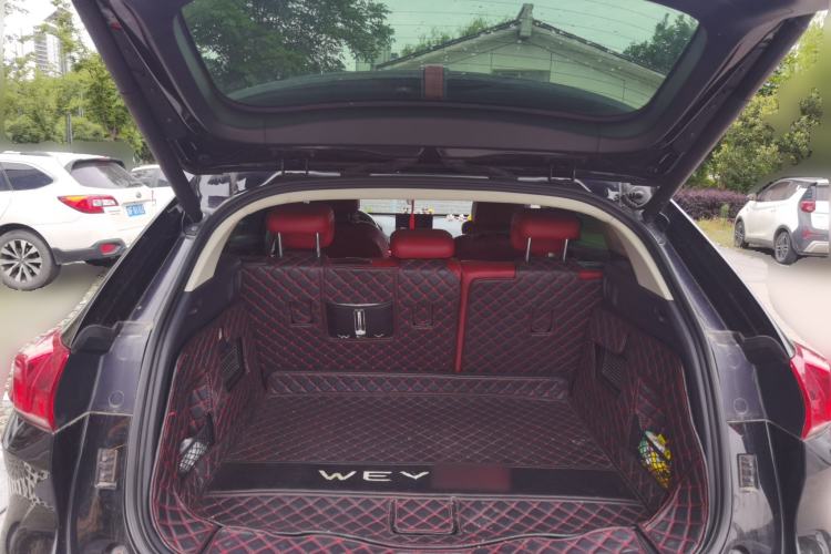 Used Wey VV5 2017 2.0T Ultra-Luxury Version Trunk