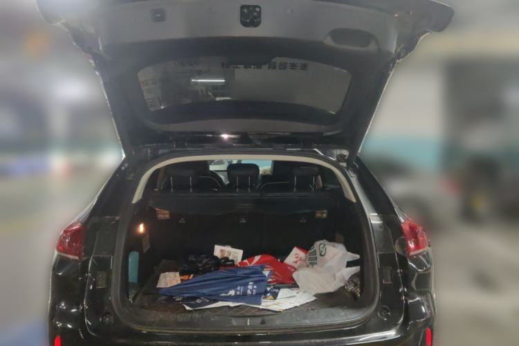 Used Wey VV5 2017 2.0T Ultra-Luxury Version Trunk