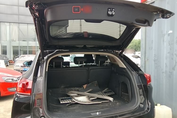 Used Wey VV5 2017 2.0T Flagship Edition Trunk
