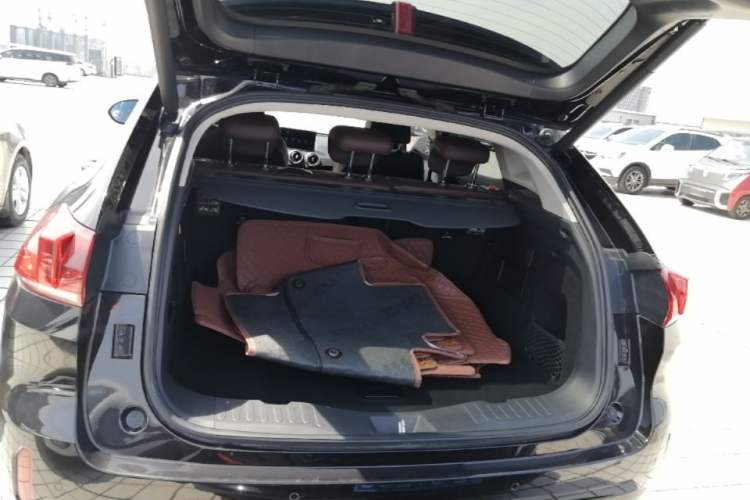 Used Wey VV5 2017 2.0T Ultra-Luxury Version Trunk