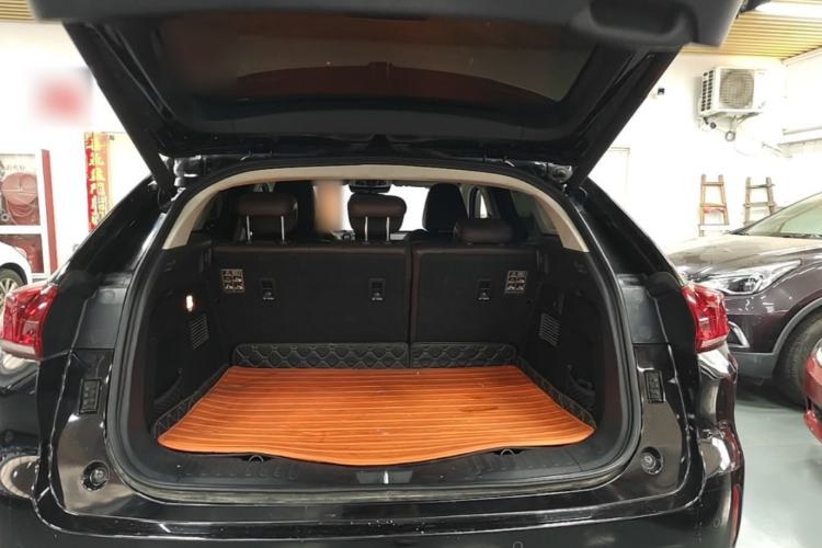 Used Wey VV5 2017 2.0T Flagship Edition Trunk