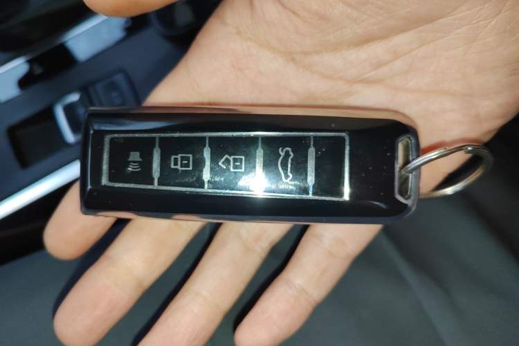 Used Wey VV5 2017 2.0T Flagship Edition Vehicle Key
