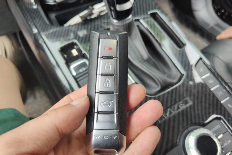 Used Wey VV5 2017 2.0T Flagship Edition Vehicle Key
