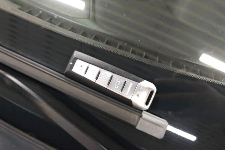 Used Wey VV5 2017 2.0T Flagship Edition Vehicle Key