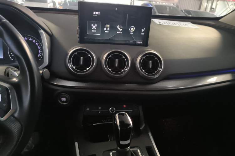 Used Wey VV5 2017 2.0T Ultra-Luxury Version Audio And AC Panel