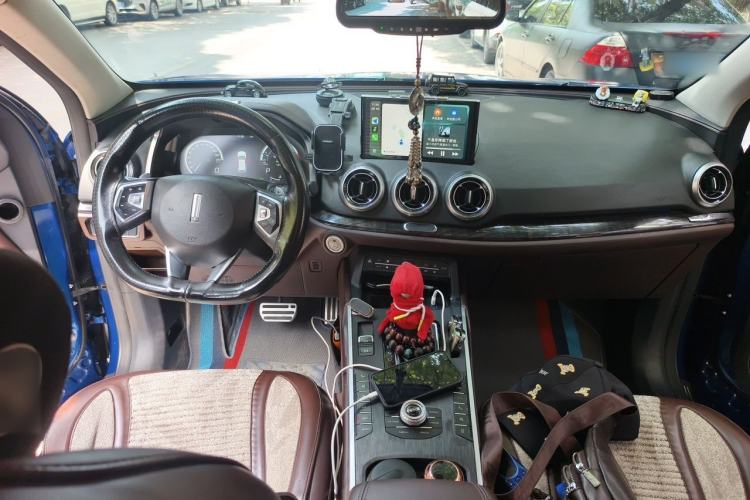 Used Wey VV5 2017 2.0T Flagship Edition Center Console