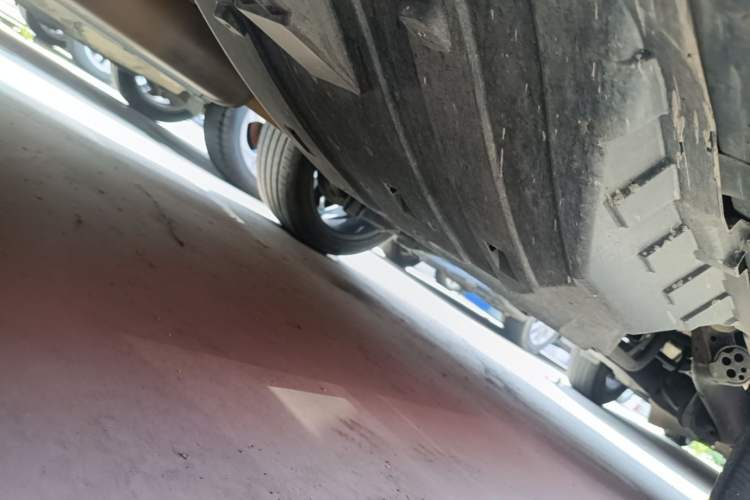 Used Wey VV5 2017 2.0T Flagship Edition Chassis Front Left