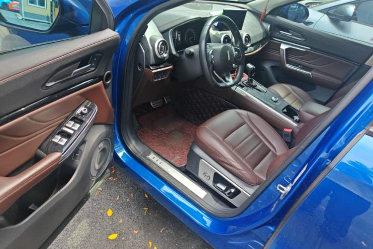 Used Wey VV5 2017 2.0T Ultra-Luxury Version Driver Seat